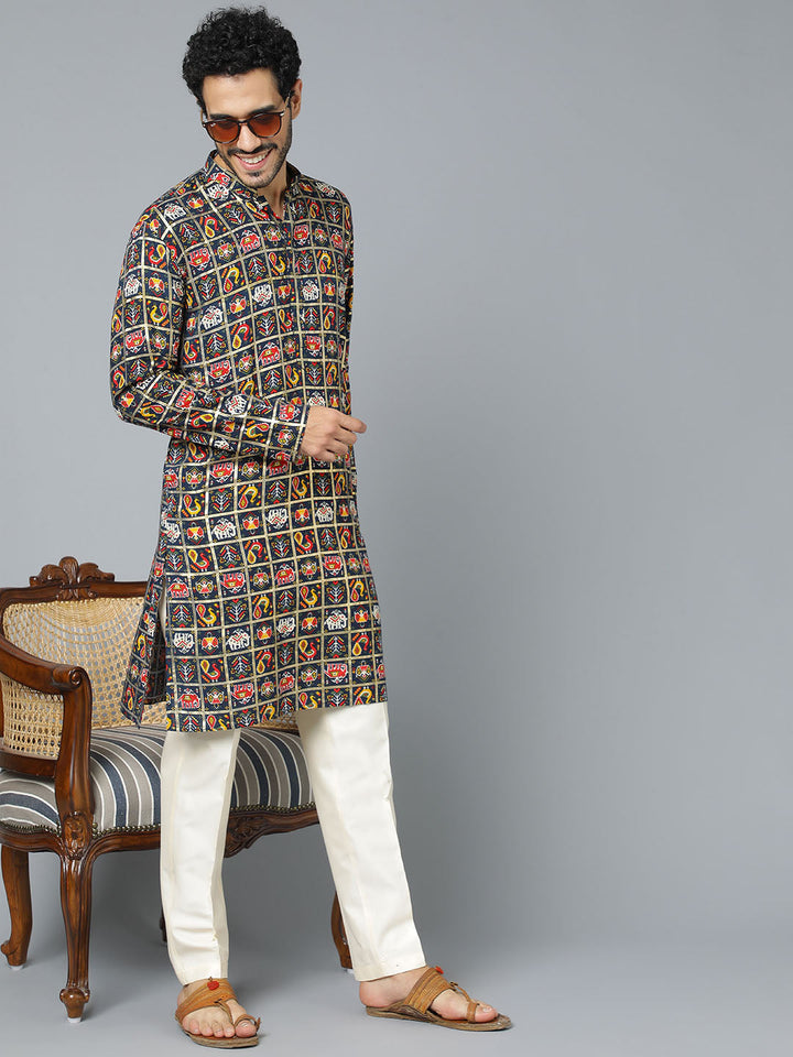 Sarvati Men's Navy Blue Patola Print Ethnic kurta Pyjama Set