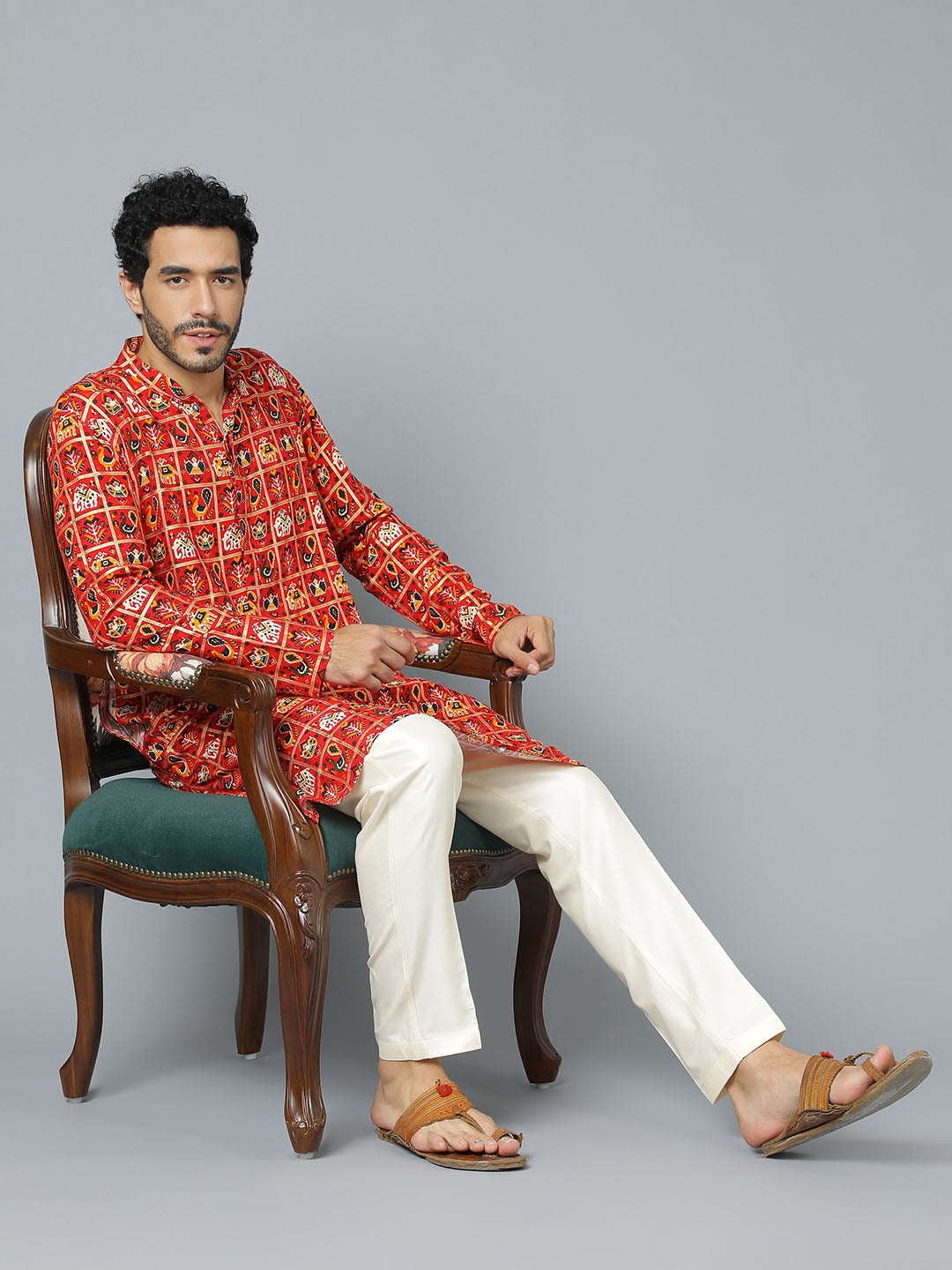 Sarvati Men's Red Patola Print Ethnic kurta Pyjama Set