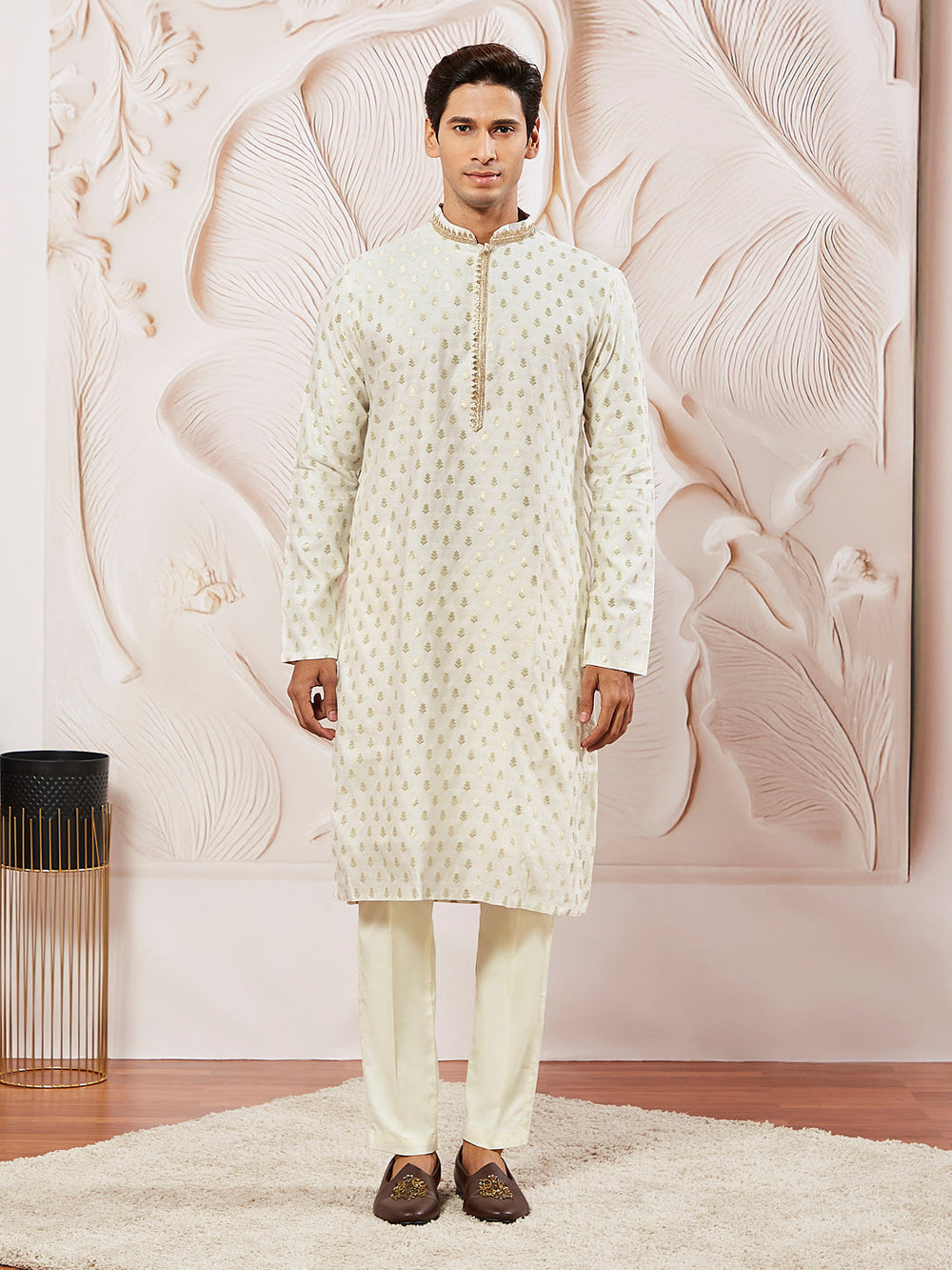 Sarvati Men's Cream Silk Blend Kurta Pyjama Set