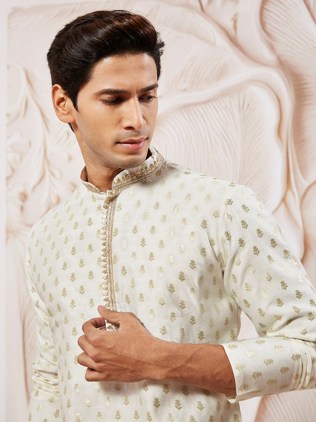 Sarvati Men's Cream Silk Blend Kurta Pyjama Set