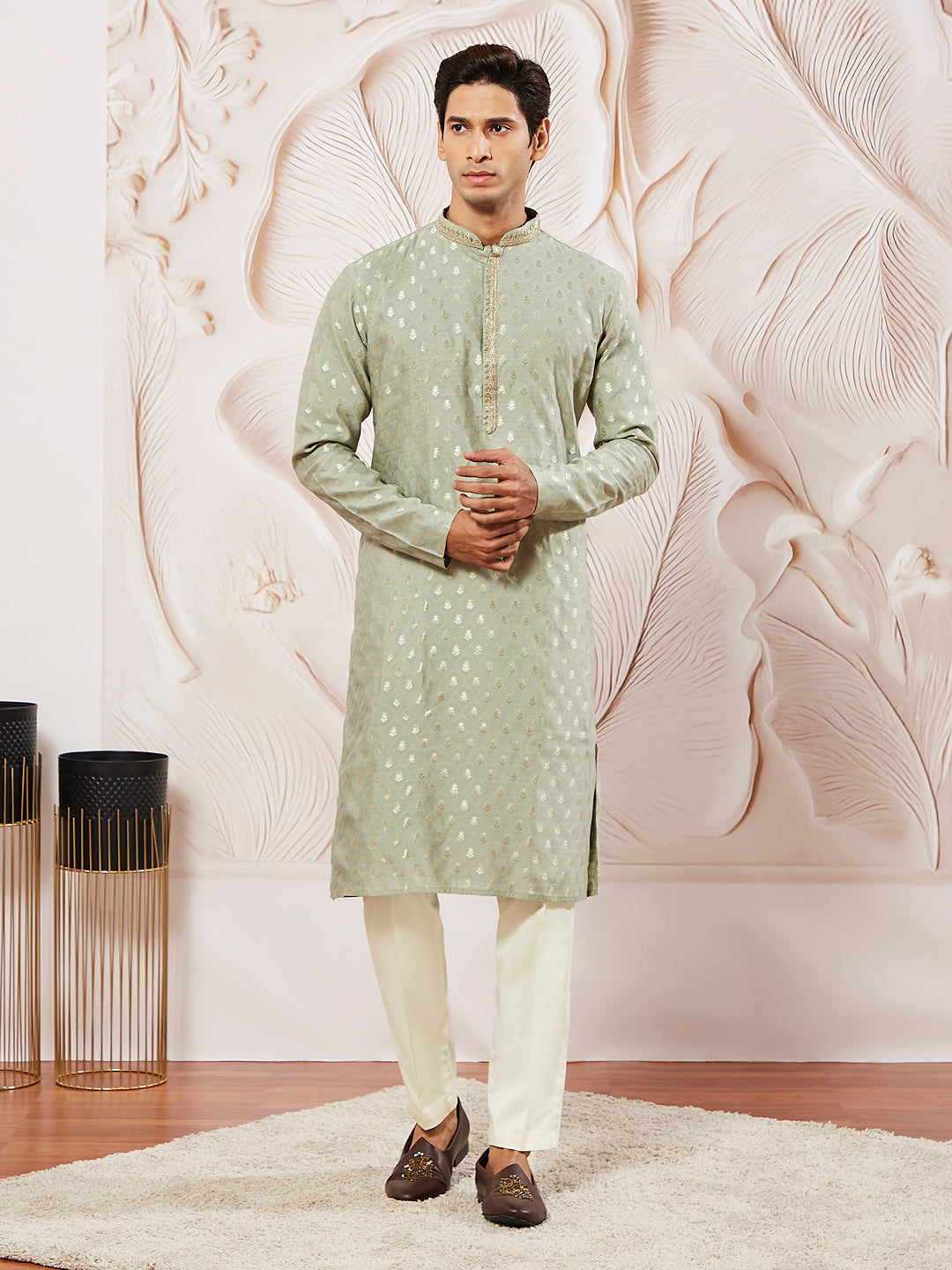 Sarvati Men's Green Silk Blend Kurta Pyjama Set