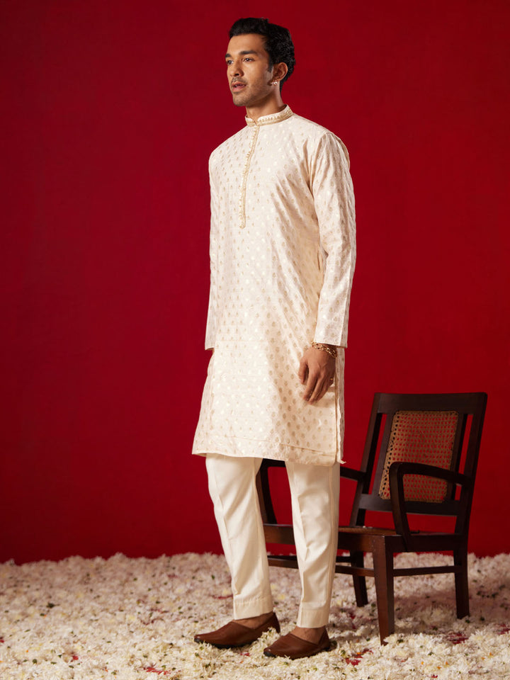 Men's Peach Silk Blend Jacquard Kurta With Pant Set