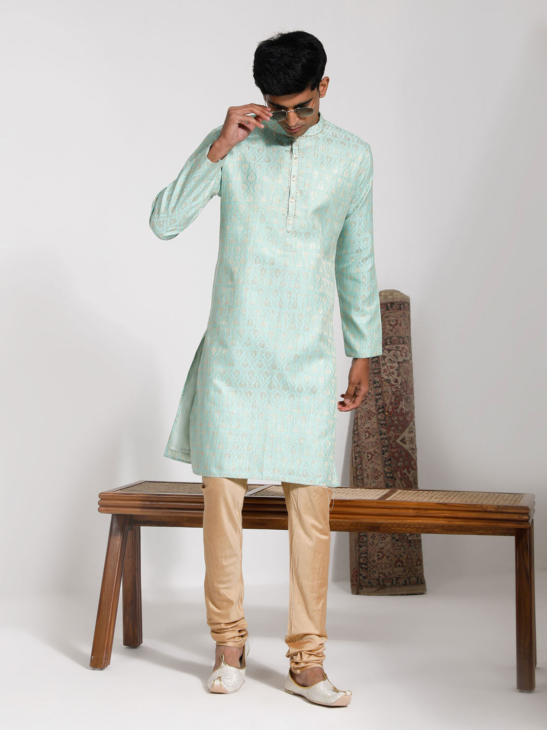 Sarvati Men's Green Silk Blend Kurta And Pyjama Set