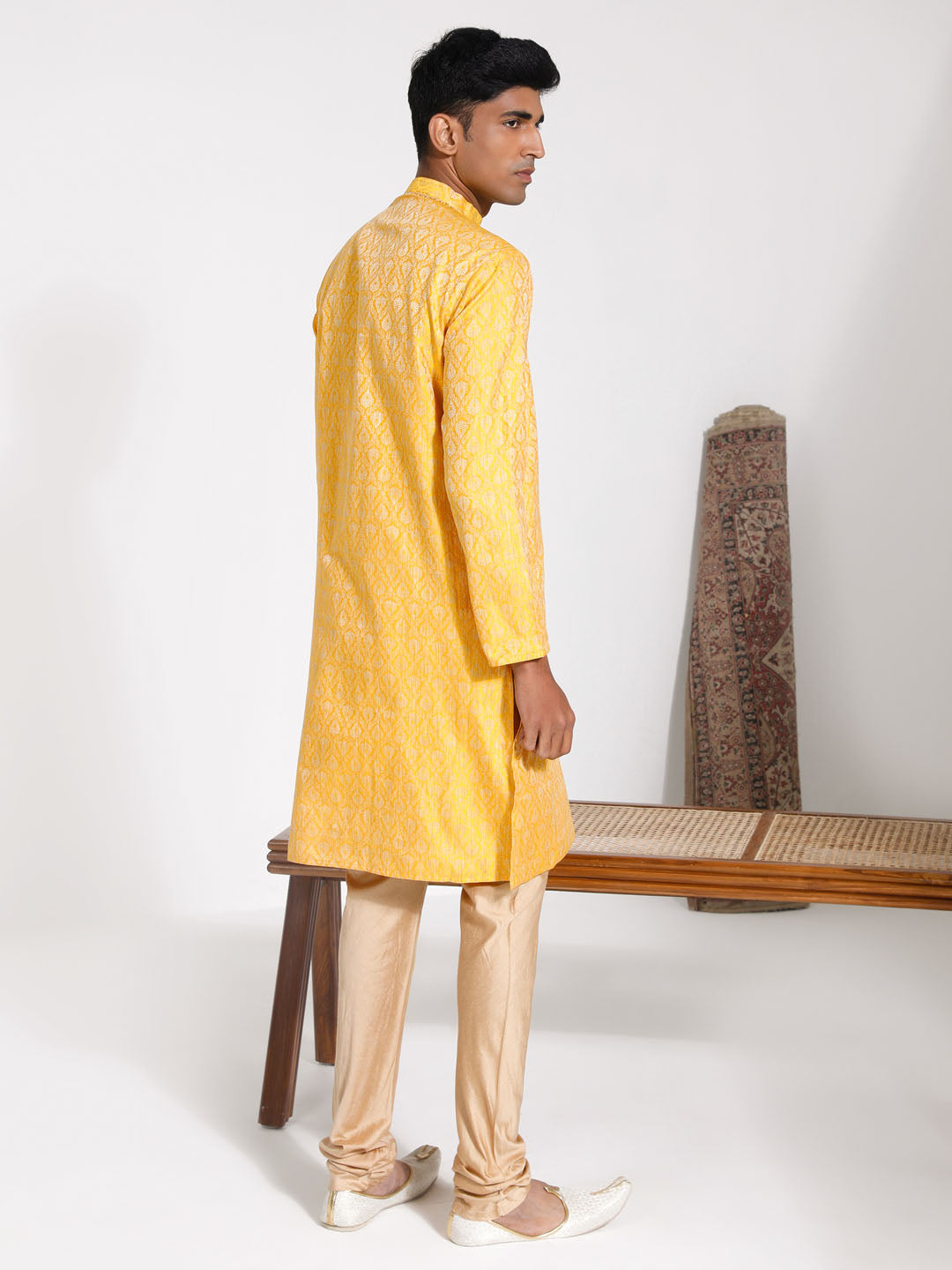 Sarvati Men's Yellow Silk Blend Kurta And Pyjama Set