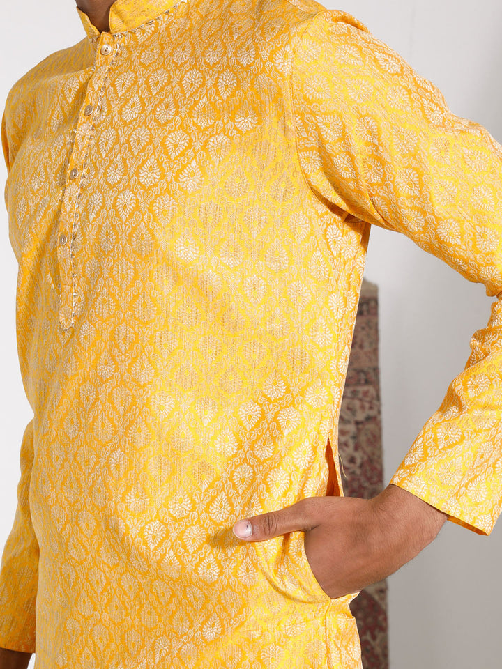 Sarvati Men's Yellow Silk Blend Kurta And Pyjama Set