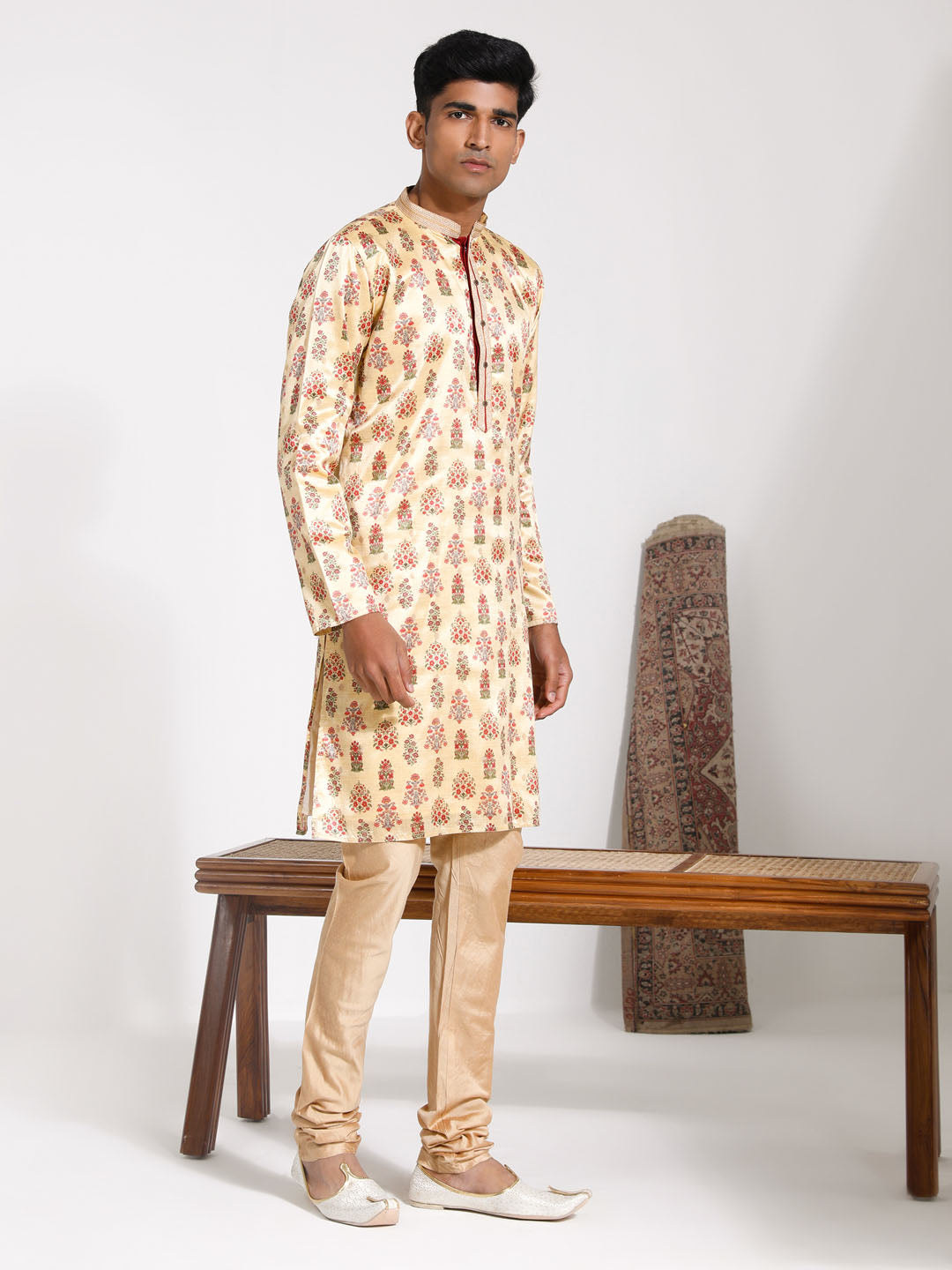 Sarvati Men's Yellow Silk Blend Kurta And Pyjama Set