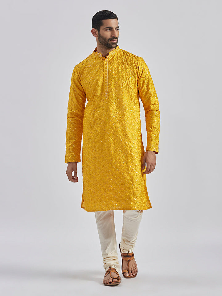 Sarvati Men's Yellow And Cream Silk Blend Kurta Pyjama Set