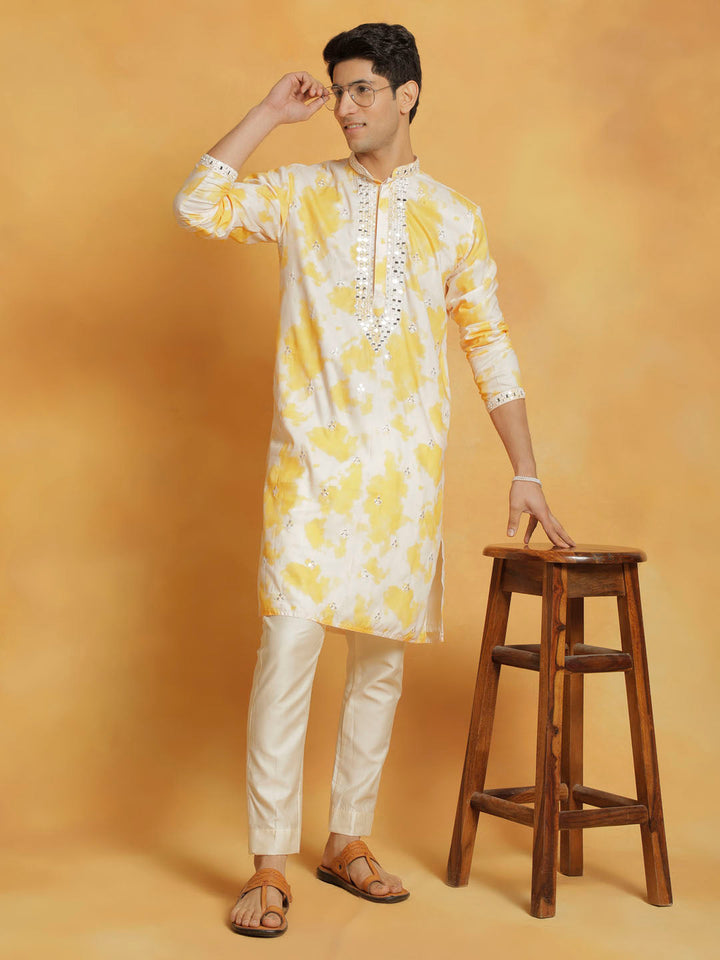 Sarvati Men's Yellow And Cream Cotton Blend Kurta And Pyjama Set