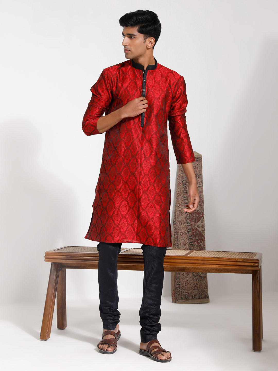 Sarvati Men's Maroon And Black Silk Blend Kurta Pyjama Set