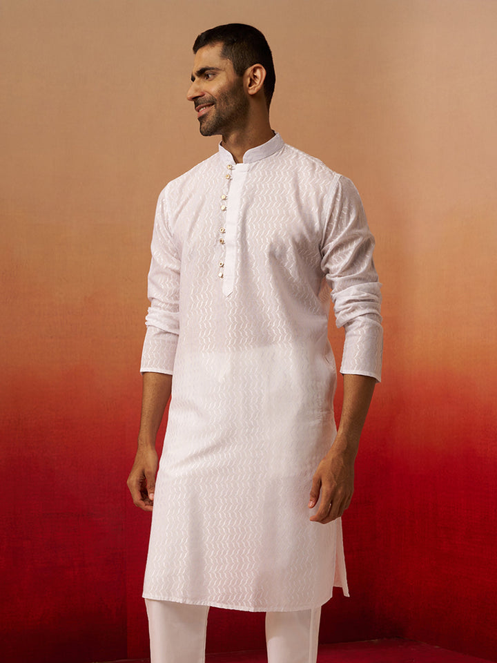 Men White Cotton Wave Pattern Jacquard Kurta