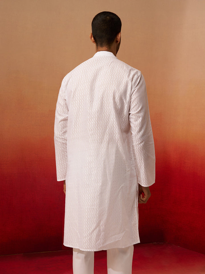 Men White Cotton Wave Pattern Jacquard Kurta