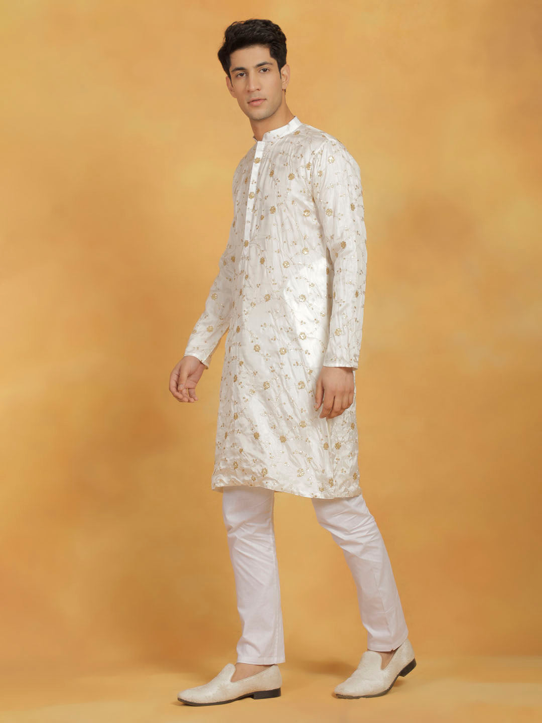 Sarvati Men's White Viscose Kurta And Pyjama Set