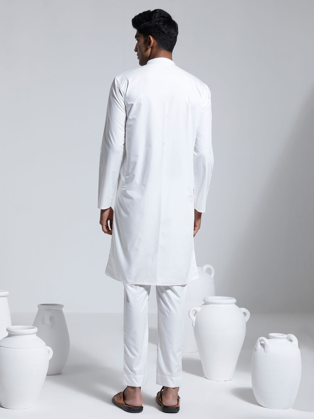 Sarvati Men's White Cotton Silk Kurta And Pyjama Set