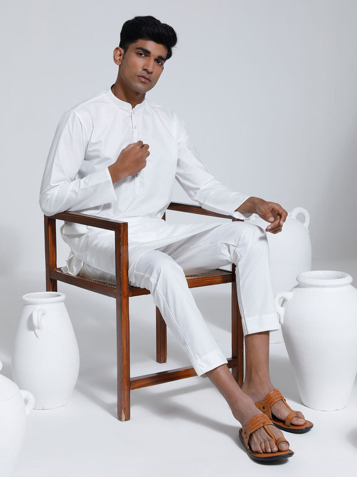 Sarvati Men's White Cotton Silk Kurta And Pyjama Set