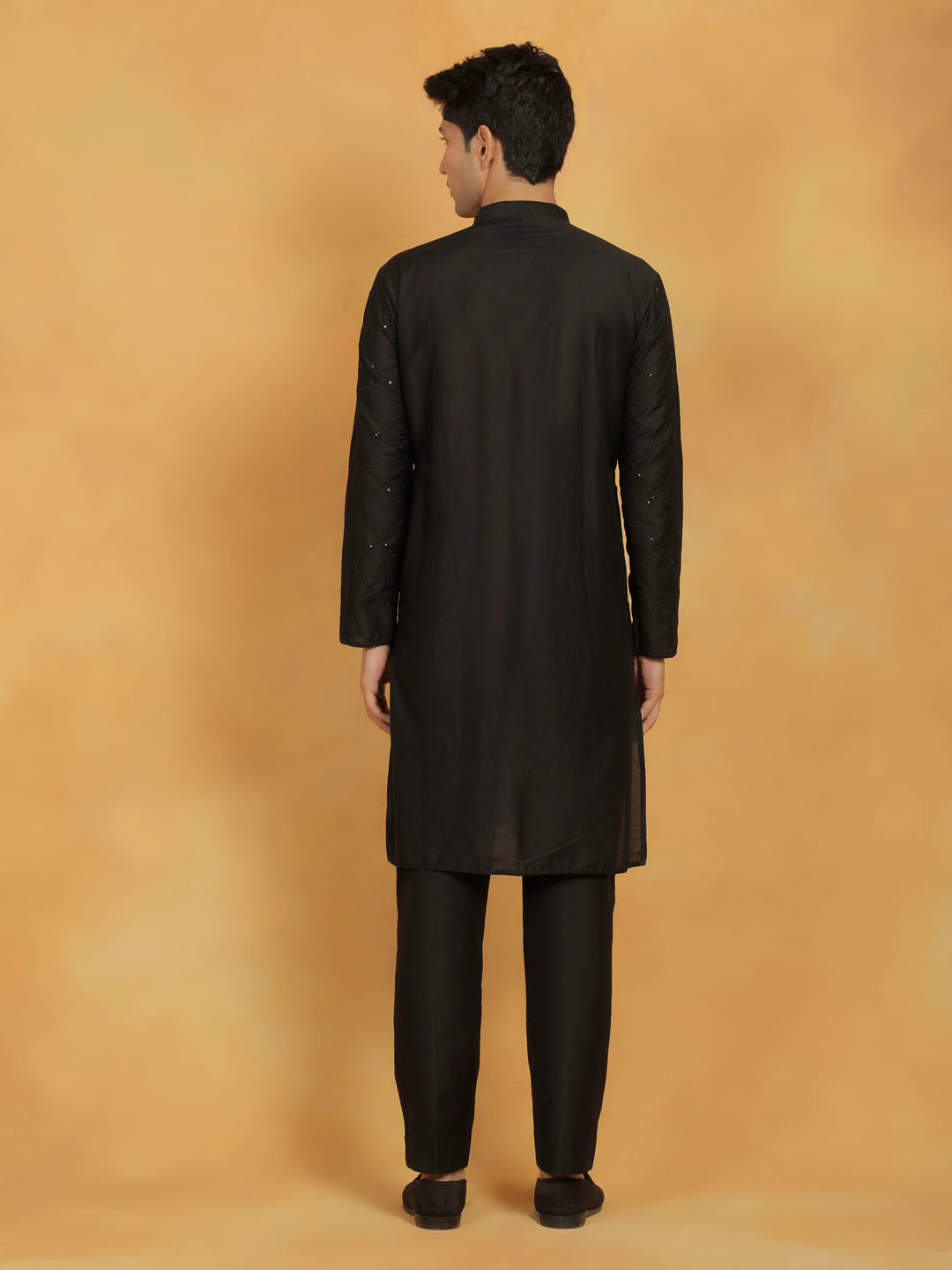 Sarvati Men's Black Viscose Kurta And Pyjama Set