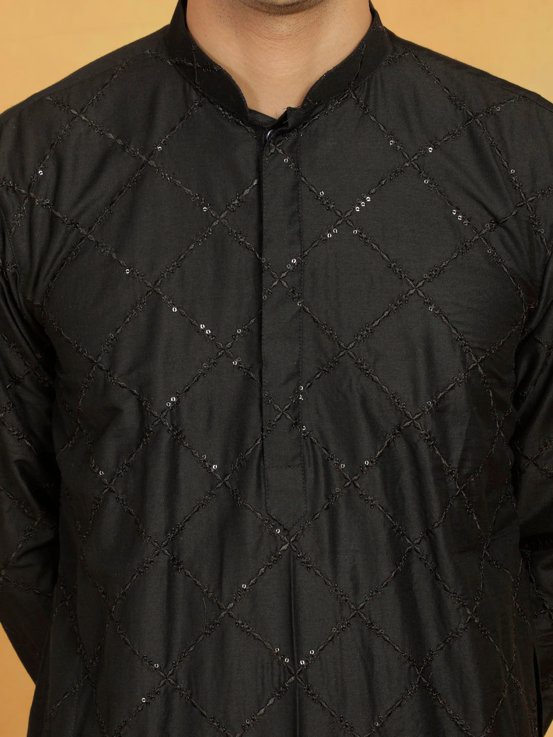 Sarvati Men's Black Viscose Kurta And Pyjama Set