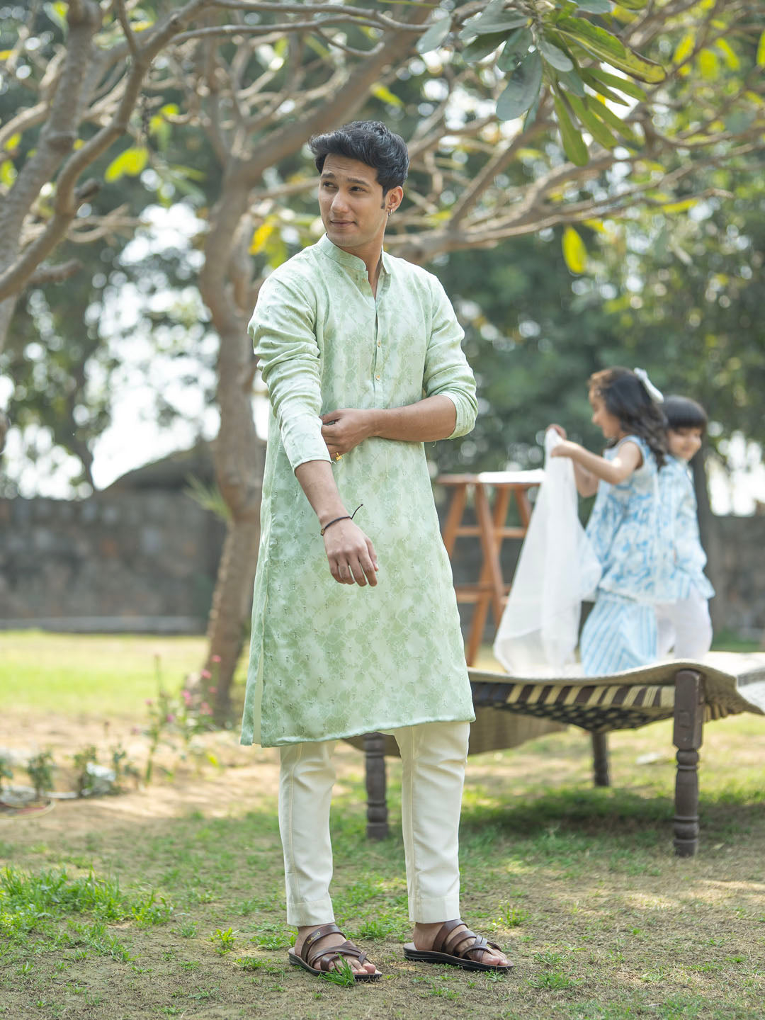 Sarvati Men's Mint Green And Cream Silk Blend Kurta Pyjama Set