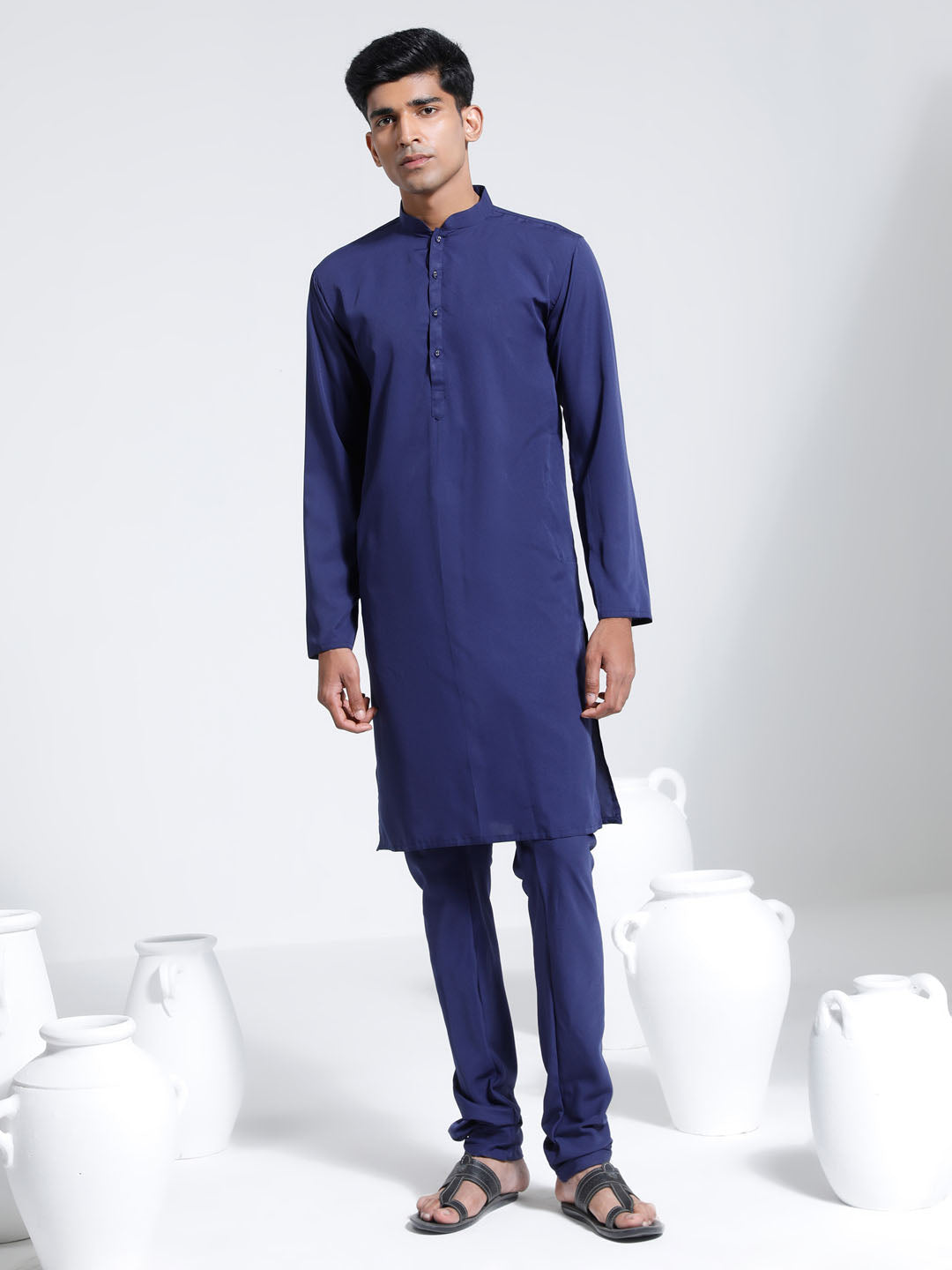 Sarvati Men's Navy Blue Crepe Kurta And Pyjama