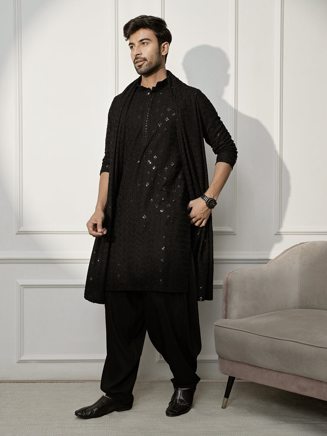 Men Black Embroidered Kurta With Patiala & Dupatta
