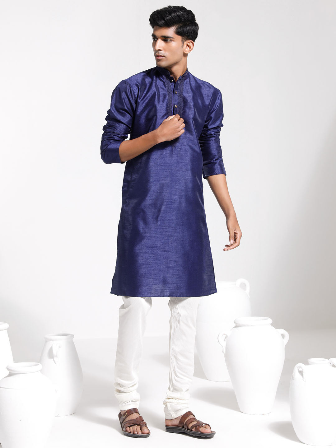 Sarvati Men's Navy Blue And Cream Dupion Silk Kurta Pyjama Set