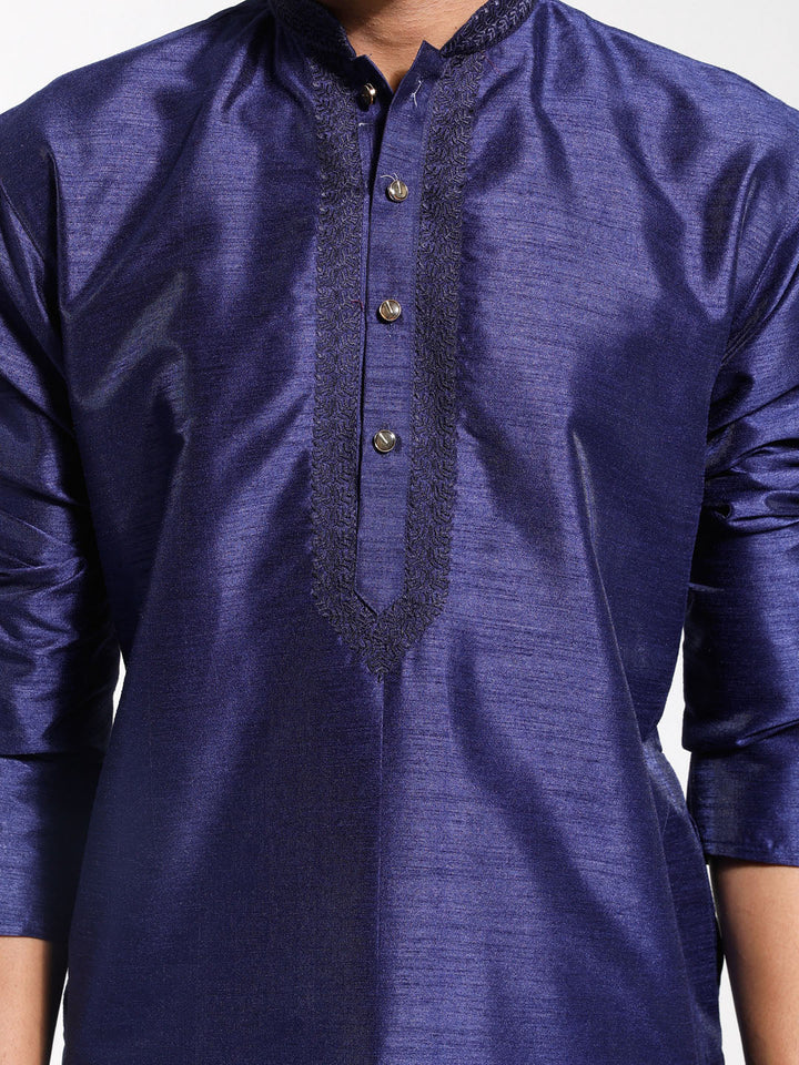 Sarvati Men's Navy Blue And Cream Dupion Silk Kurta Pyjama Set