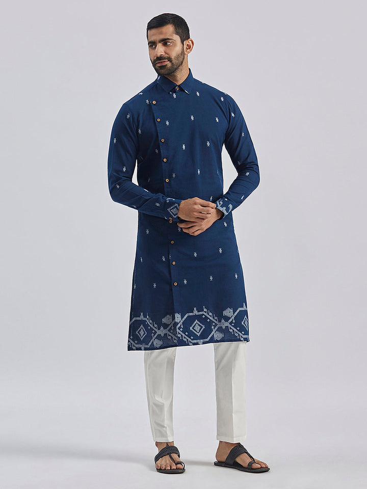 Sarvati Men's Navy Blue Cotton Kurta And Pyjama Set.