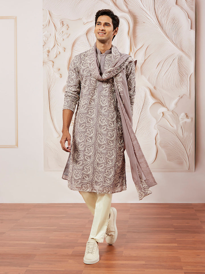 Sarvati Men's Levender Georgette Kurta Pyjama And Dupatta Set