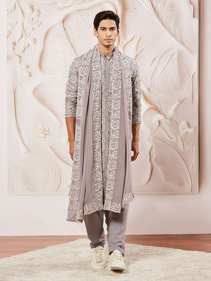 Sarvati Men's Levender Georgette Kurta Patiala And Dupatta Set.