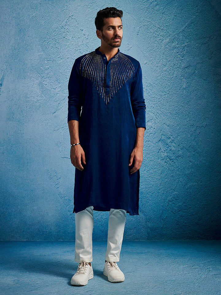 Sarvati Men's Turquoise Silk Blend Kurta And Pyjama Set