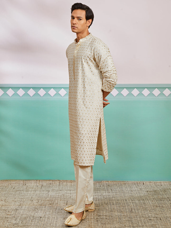 Men's Off White Rayon Kurta And Pyjama Set