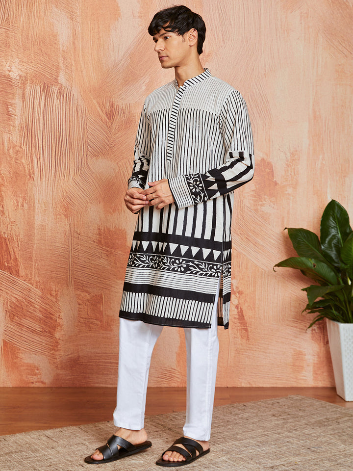 Men's Black Cotton Kurta And Pyjama Set