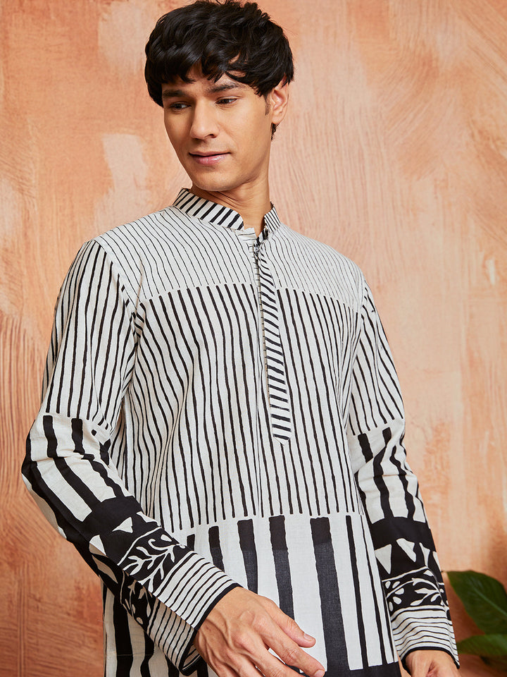 Men's Black Cotton Kurta And Pyjama Set