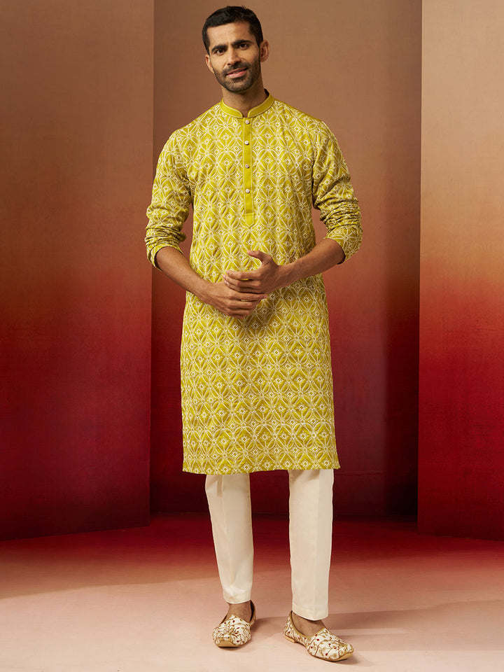 Men's Green Thread Embroidered Kurta with Pyjama