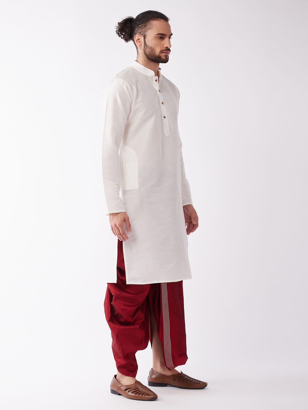 Sarvati Men's White And Maroon Silk Blend Kurta And Dhoti Set