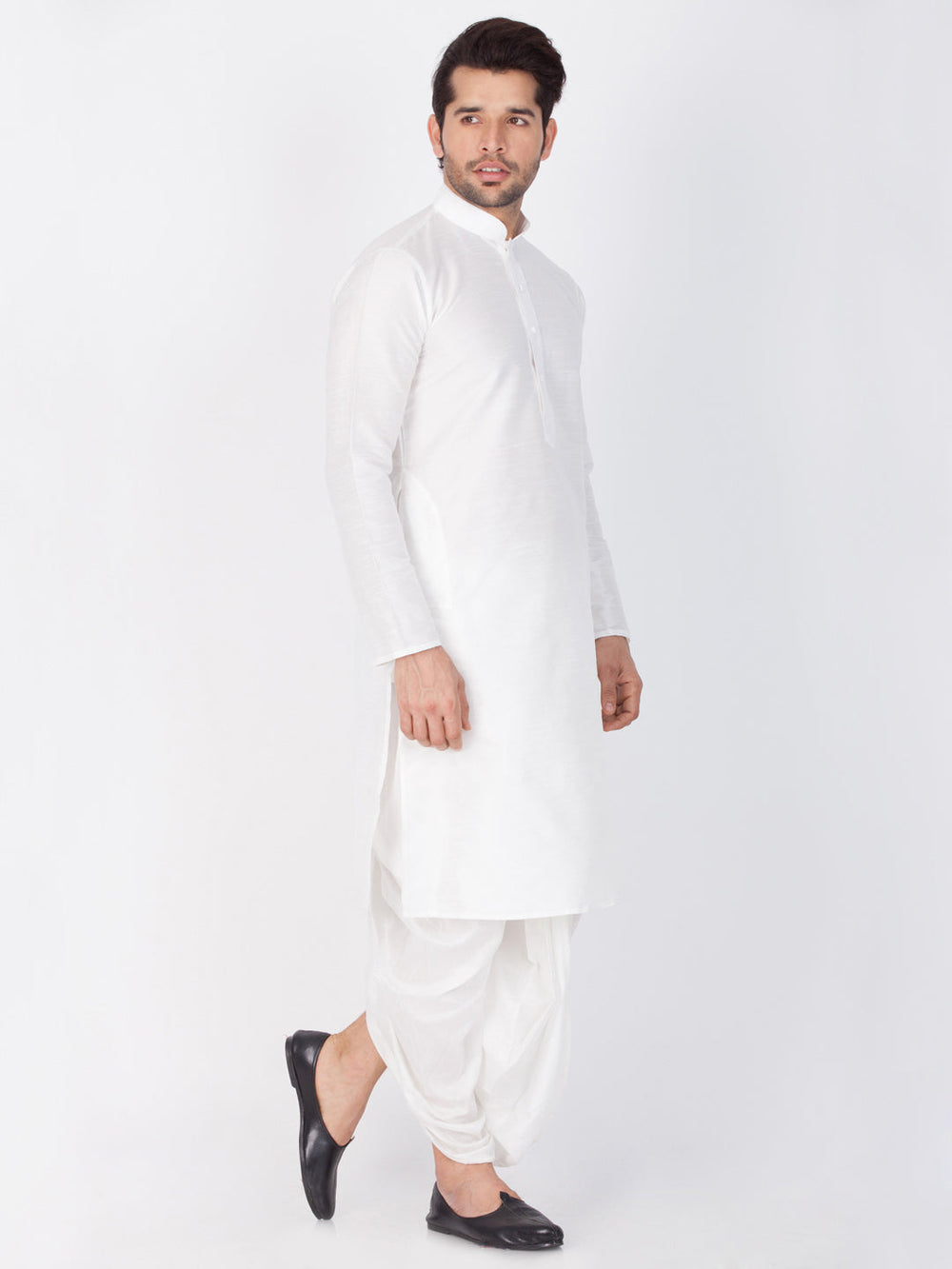 Sarvati Men's White Cotton Silk Blend Kurta and Dhoti Pant Set