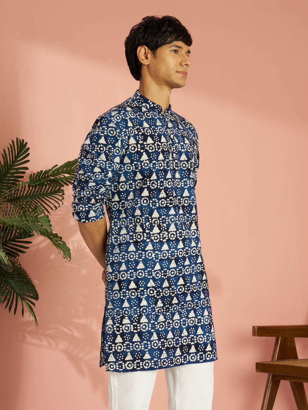 https://cdn.shopify.com/s/files/1/1147/1390/files/VASMMK1117BU_4.jpg?v=1776518965