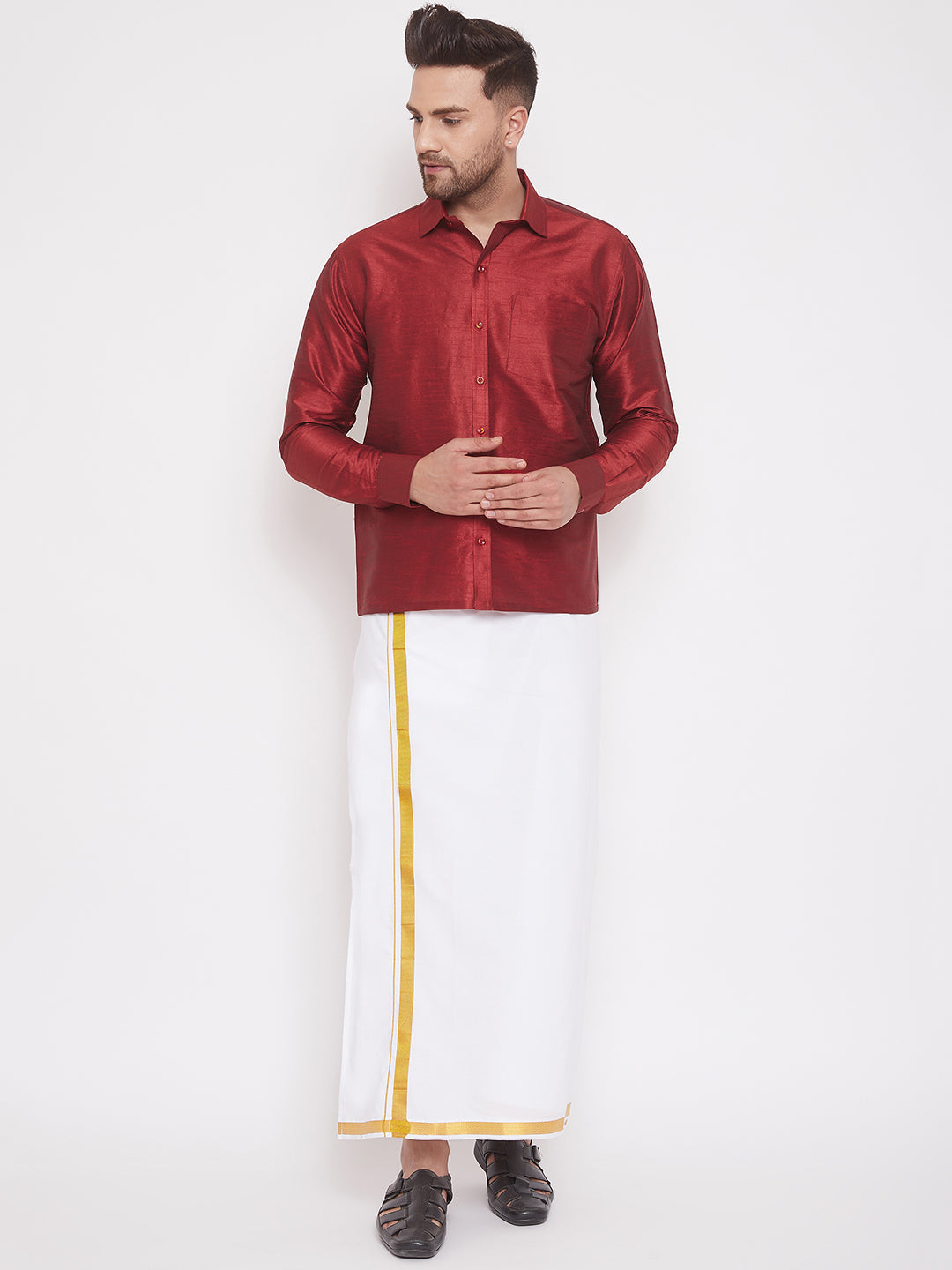 https://cdn.shopify.com/s/files/1/1147/1390/products/VASMSH002MAnMMU001_1.jpg?v=1753884192