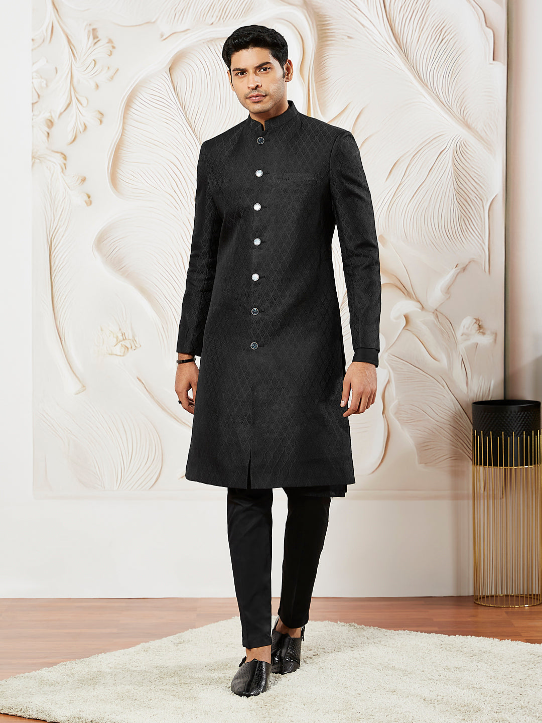 Men's Black Silk Blend Sherwani,Kurta And Pyjama Set
