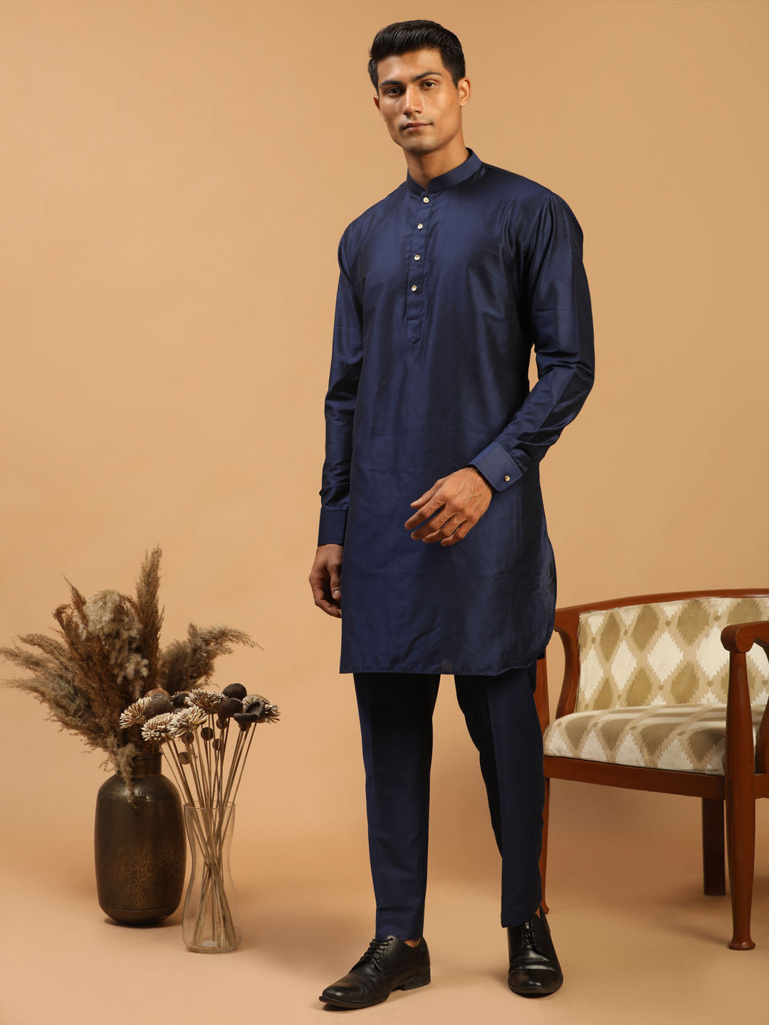 Sarvati Men's Blue Silk Blend Curved Hem Kurta With Pant Set