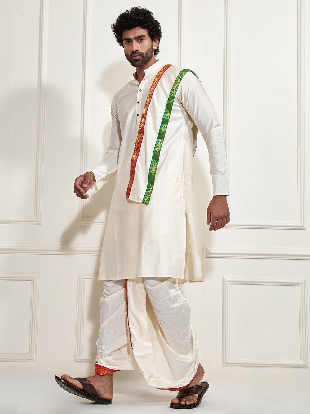 Sarvati Men's Cream Cotton Blend Kurta Dhoti And Dupatta Set