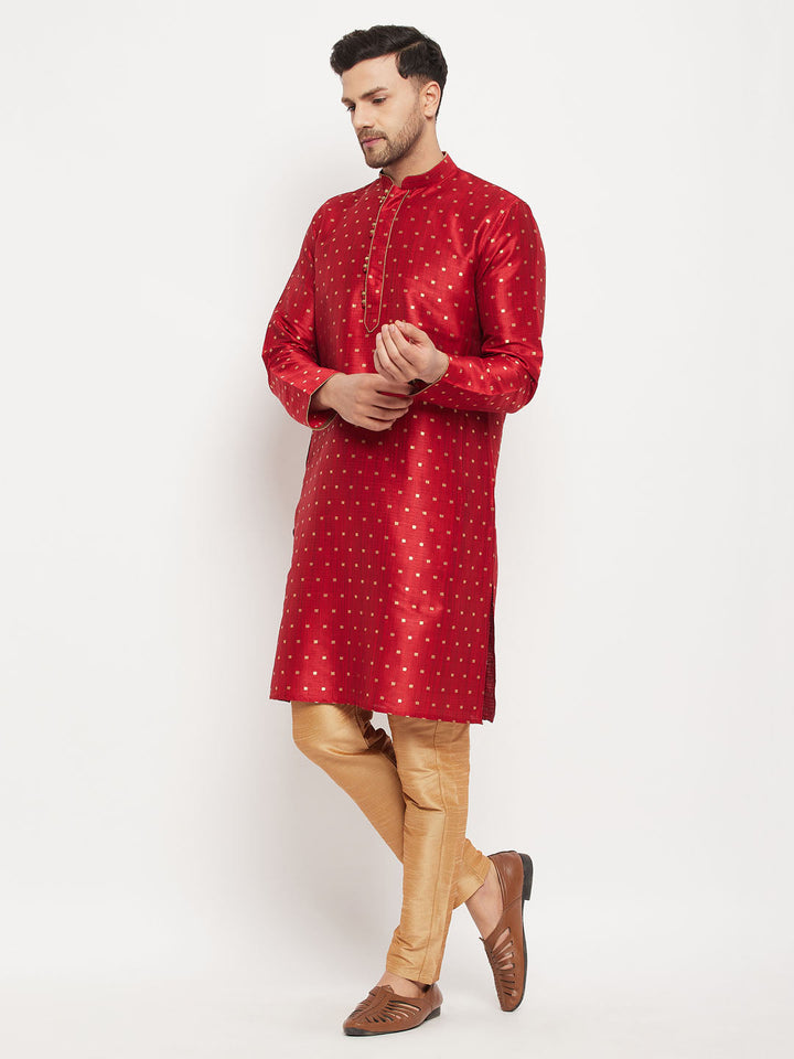 Sarvati Men's Maroon Zari Weaved Kurta And Pant Set
