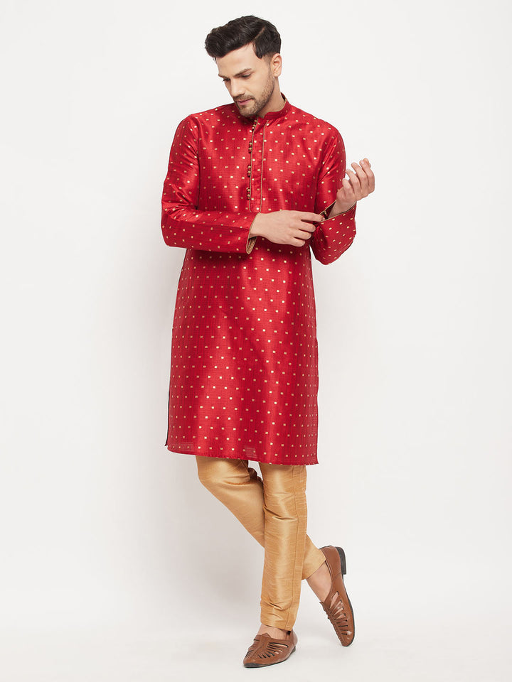 Sarvati Men's Maroon Zari Weaved Kurta And Pant Set