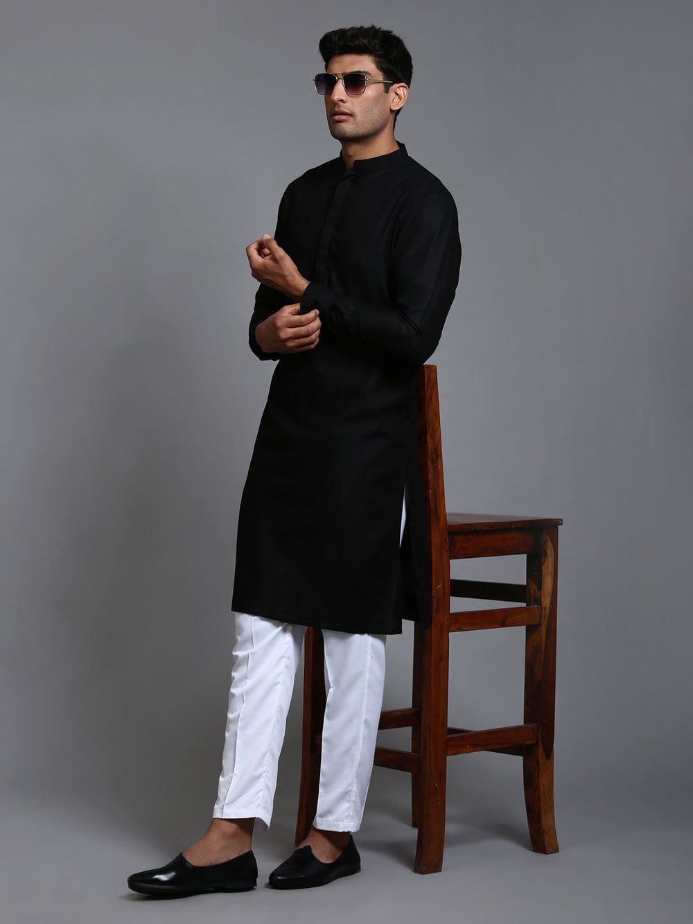 Sarvati Men's Black Cotton Blend Kurta and White Pant Set