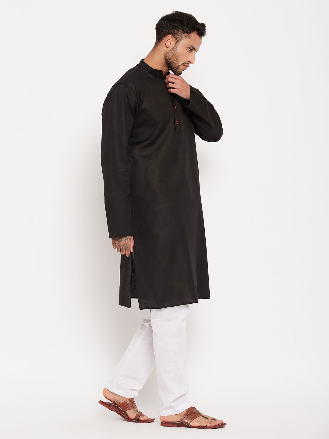 Sarvati Men's Black Kurta And Pyjama Set