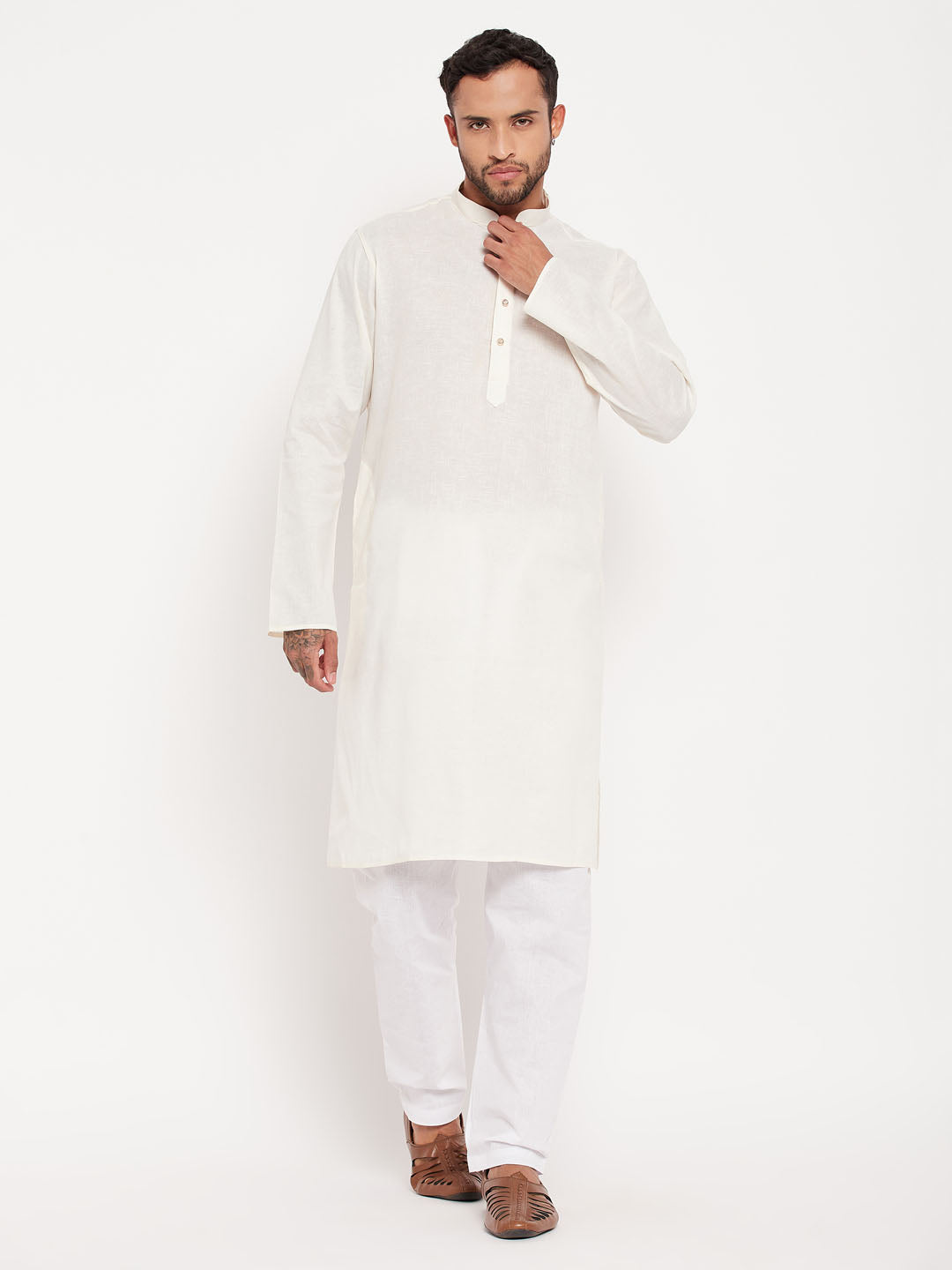 Sarvati Men's Cream Kurta With White Pyjama Set