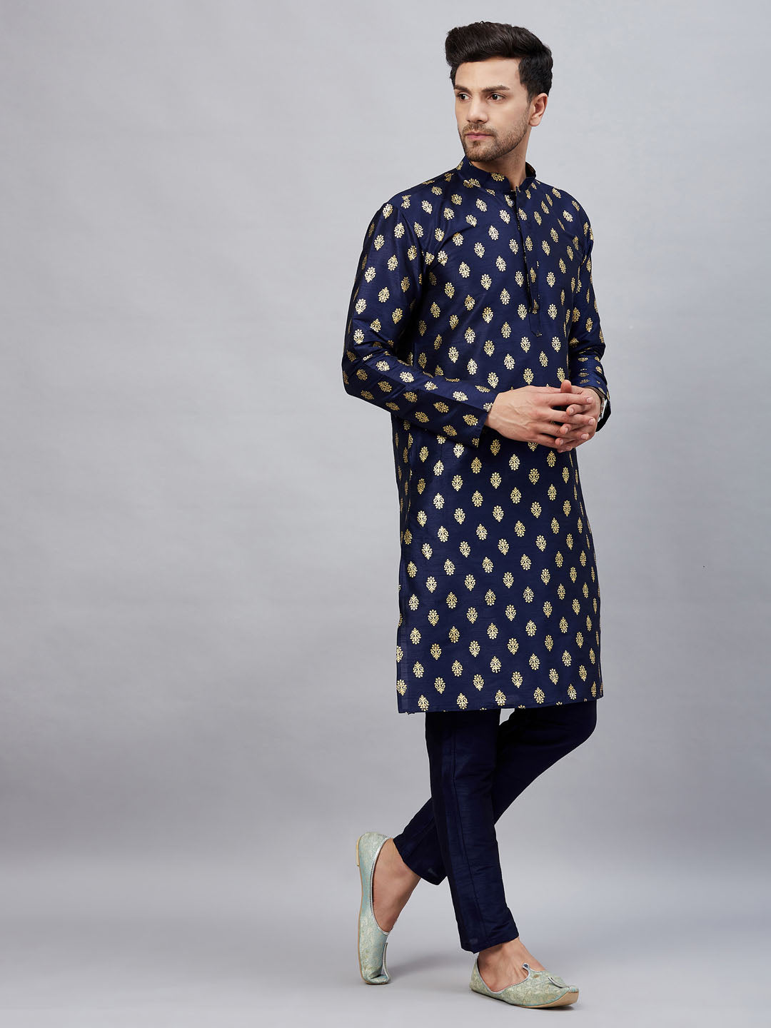 Sarvati Men's Navy Blue Foil Print Silk Blend Kurta Pant Set