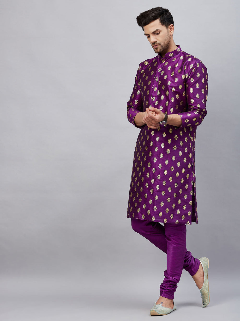 Sarvati Men's Purple Foil Print Silk Blend Kurta Pyjama Set