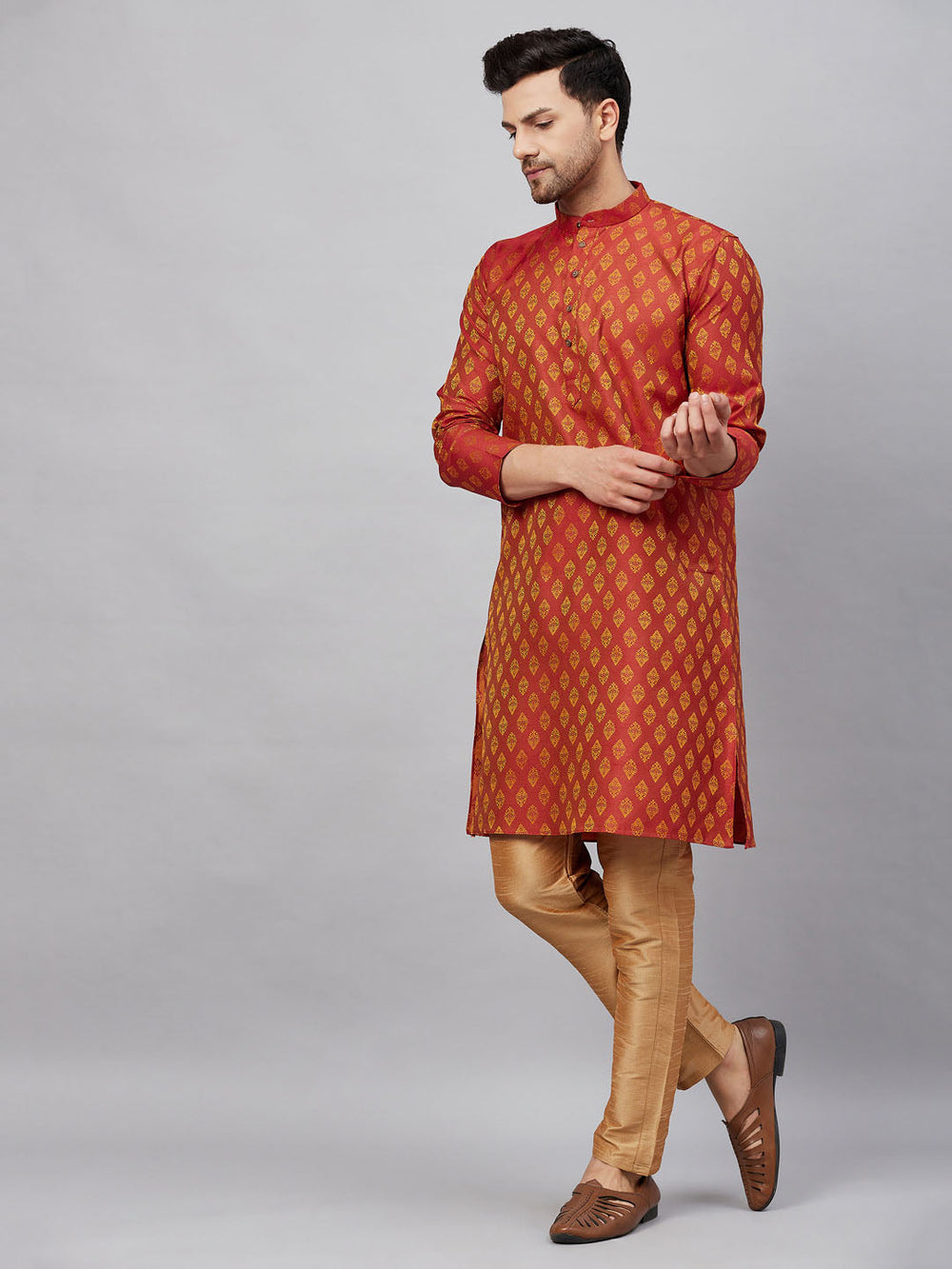 Sarvati Men's Red and Rose Gold Woven Kurta Pant Set