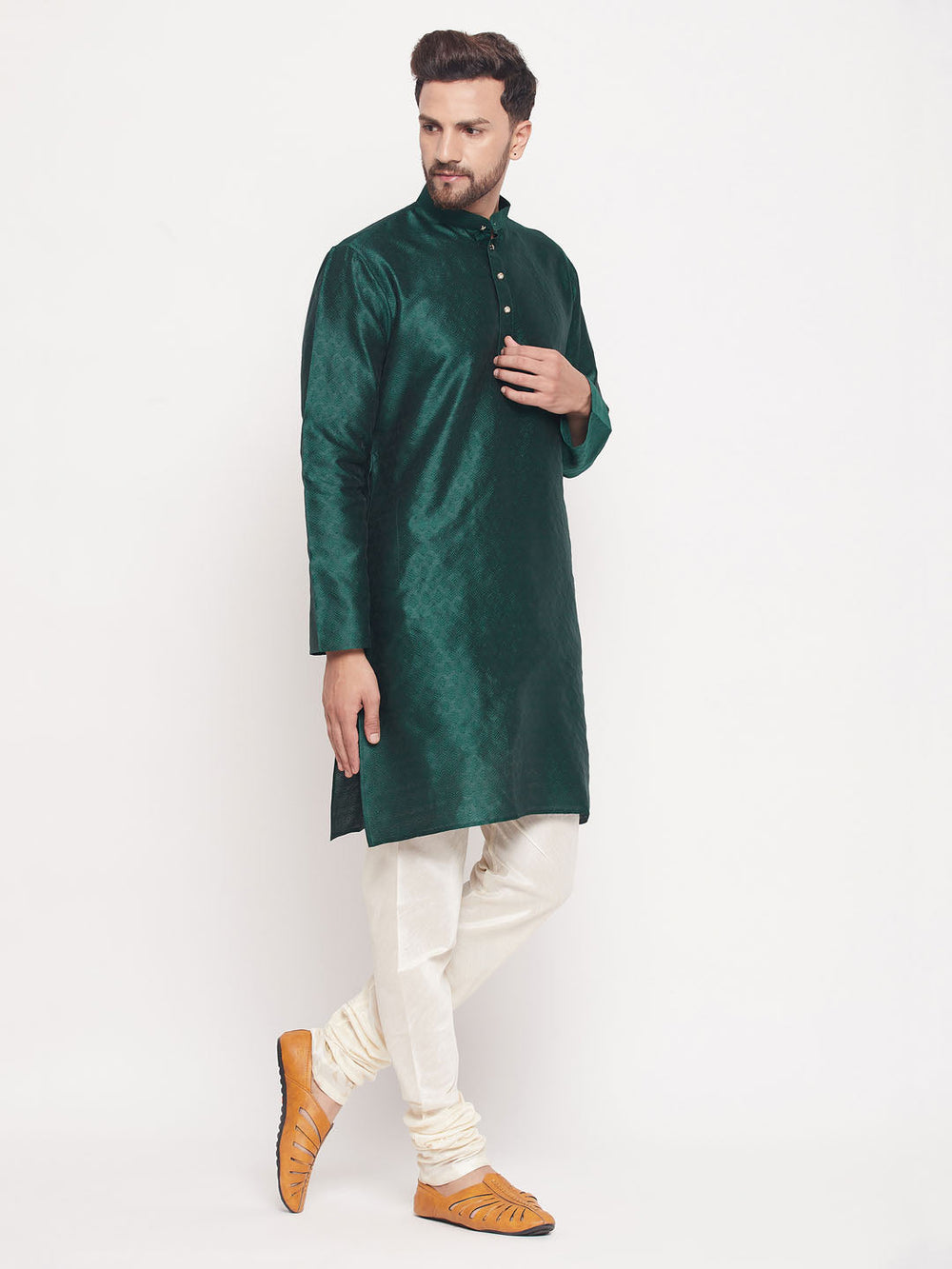 Sarvati Men's Green Woven Kurta Pyjama Set