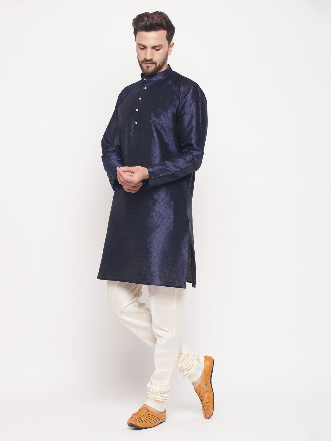 Sarvati Men's Navy Blue Woven Kurta Pyjama Set